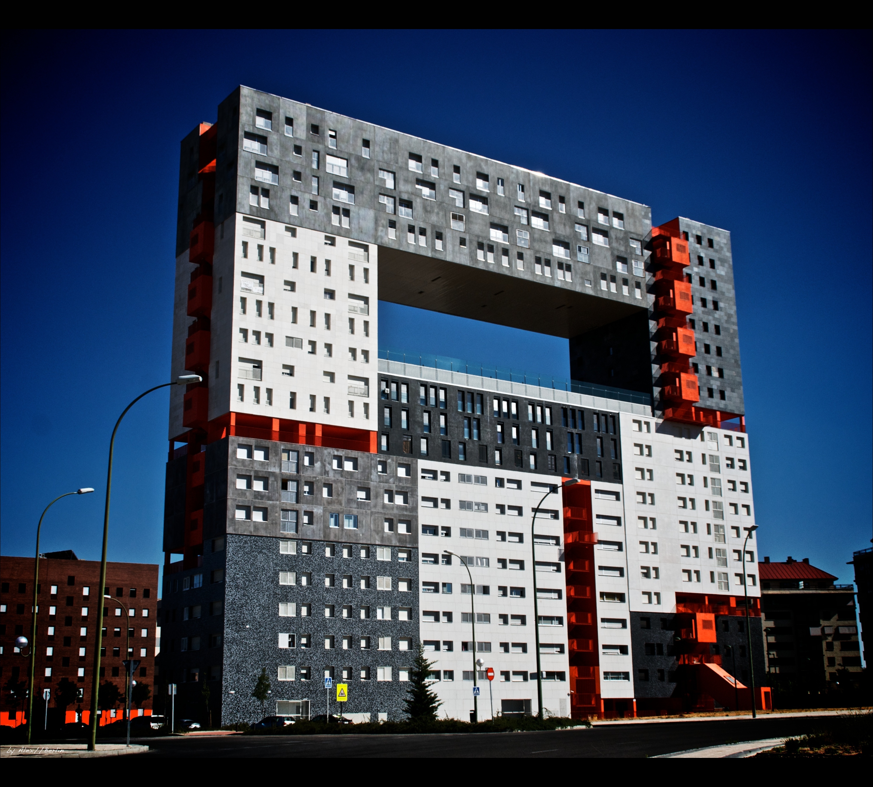 Fachada del Edificio Mirador de Madrid, fotografía de archivo de 2008